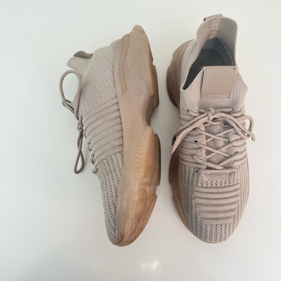 Cushionaire Womens Sneakers Neutral Beige Knit Lace Up Comfort Shoes 9.5 - Picture 3 of 8